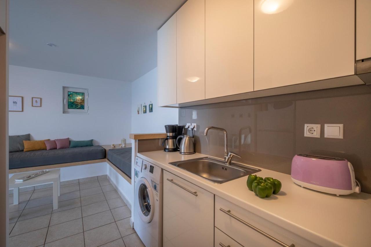 Meli Apartments & Villas Kivérion Екстериор снимка