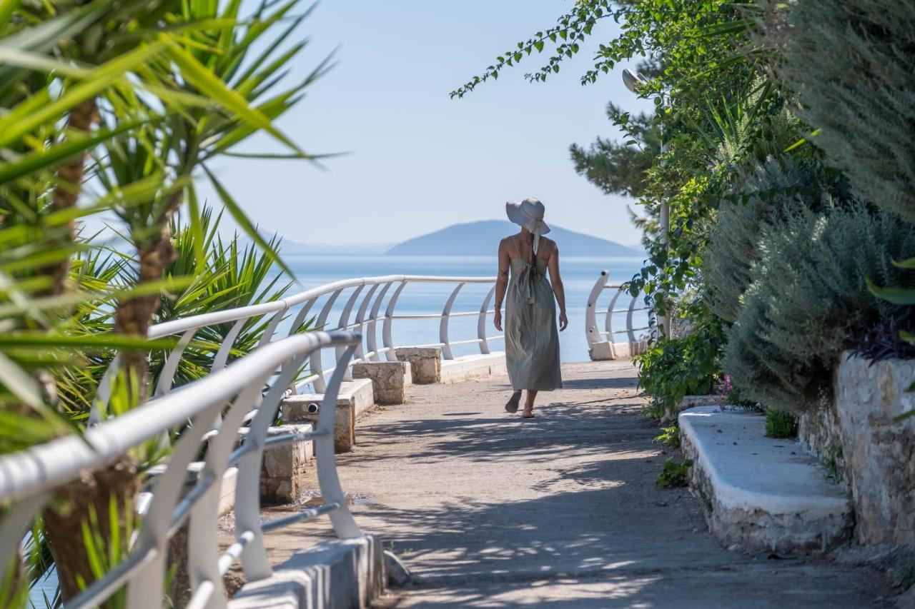 Meli Apartments & Villas Kivérion Екстериор снимка